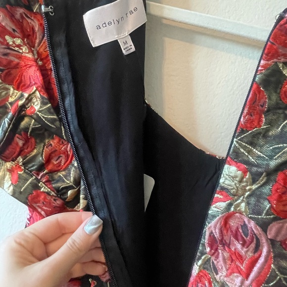 Super pretty ADELYN RAE

CLARIS PUFF SLEEVE JACQUARD MINI DRESS sz 4 - Picture 12 of 14